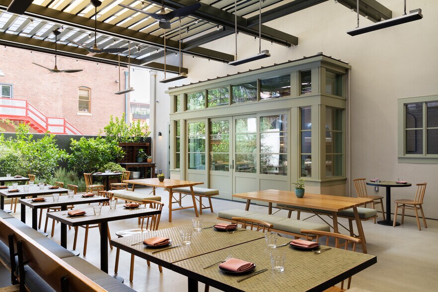 More Photos Of 40 W Green St, Pasadena Storefront For Sale