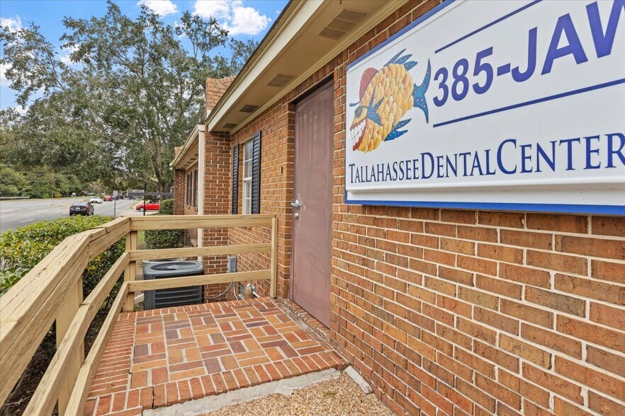 More Photos Of 235-237 John Knox Rd, Tallahassee Medical For Sale