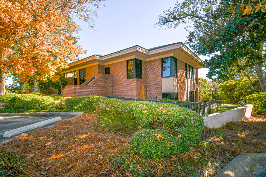 More Photos Of 220 Mckenzie Ave, Panama City Office For Sale