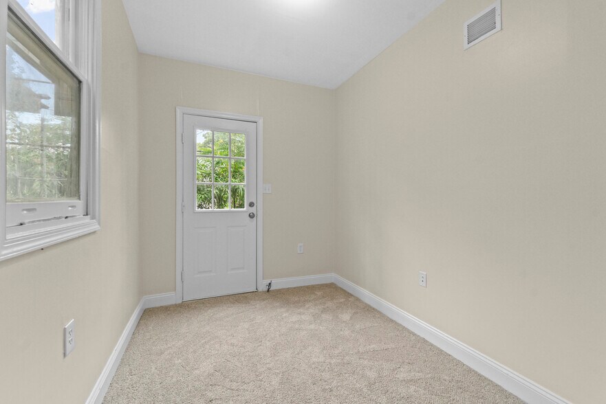 More Photos Of 702 Homestead St, Baltimore Multifamily For Sale