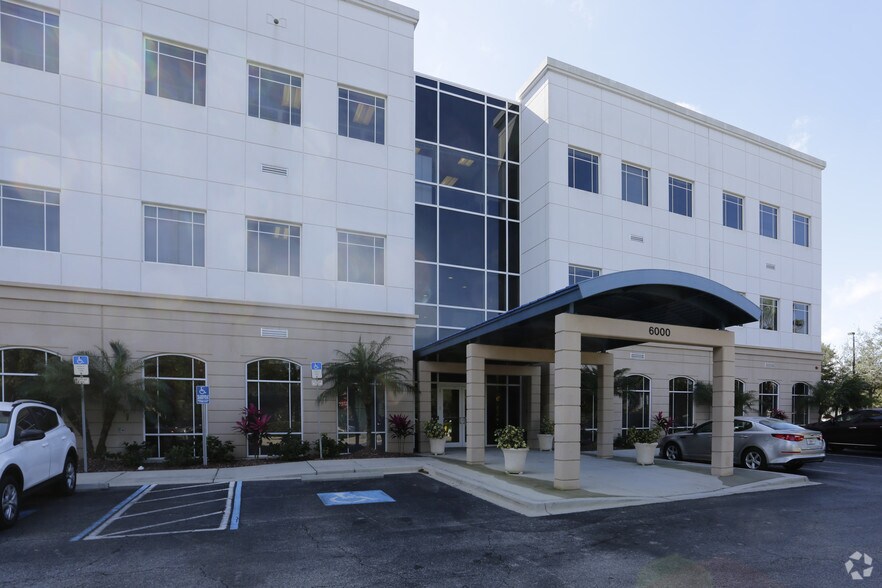 More Photos Of 6000 Cattleridge Dr, Sarasota Medical For Lease