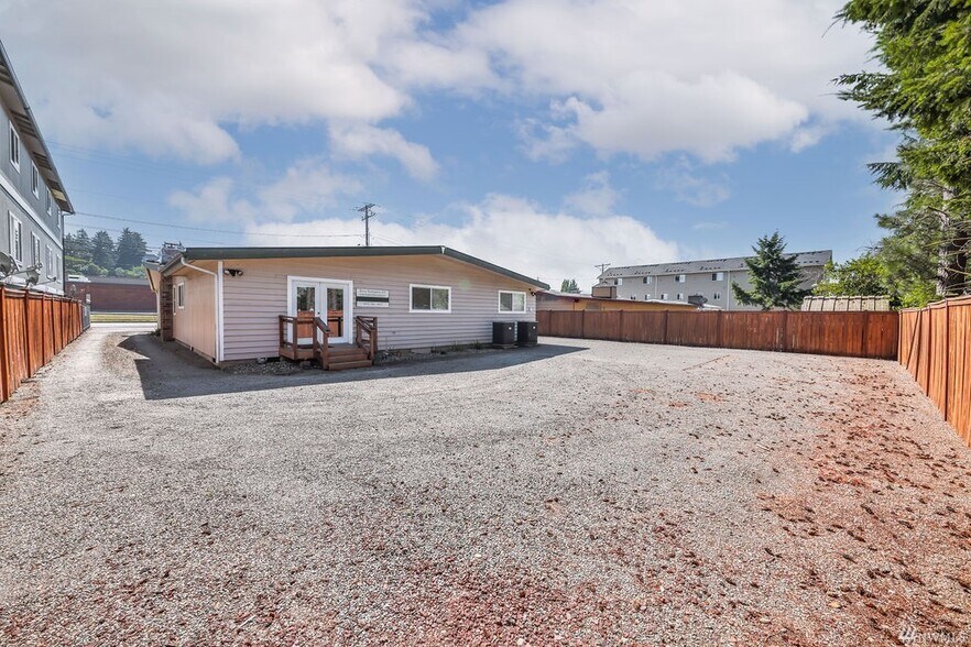 More Photos Of 4008 S Pine St, Tacoma Office Residential For Sale