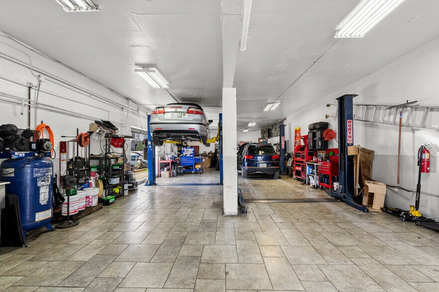 More Photos Of 3771 Bird Rd, Miami Storefront For Sale