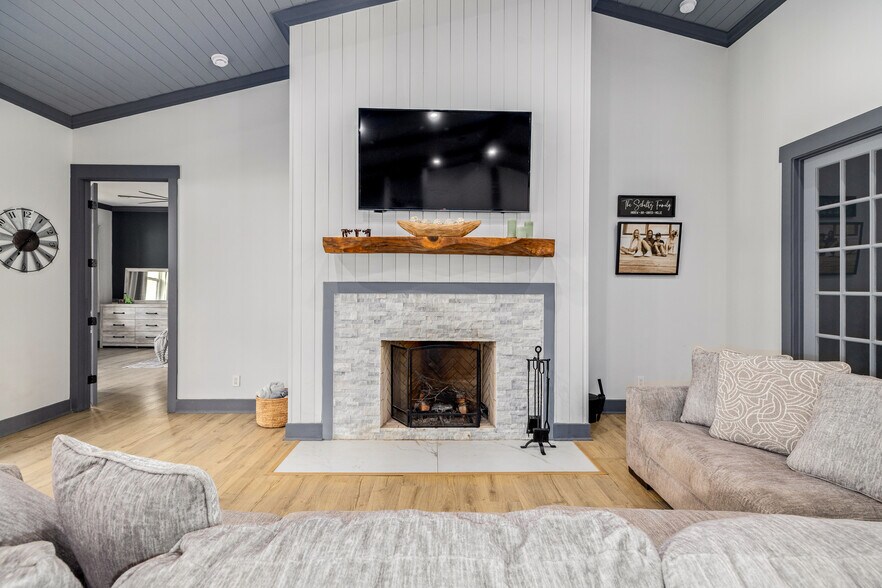 More Photos Of 6012 Long Branch Rd, Jacksonville Horse Stables For Sale