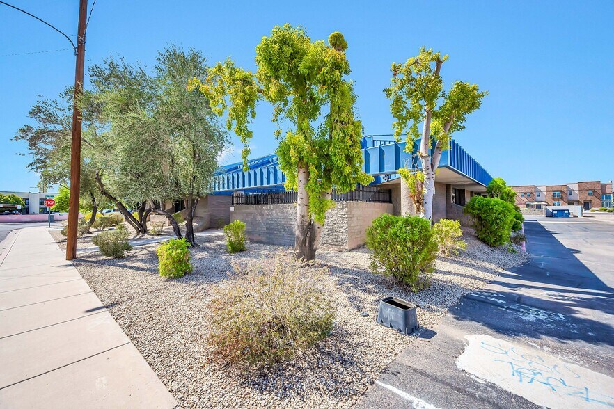 More Photos Of 145 E University Dr, Mesa Office For Lease