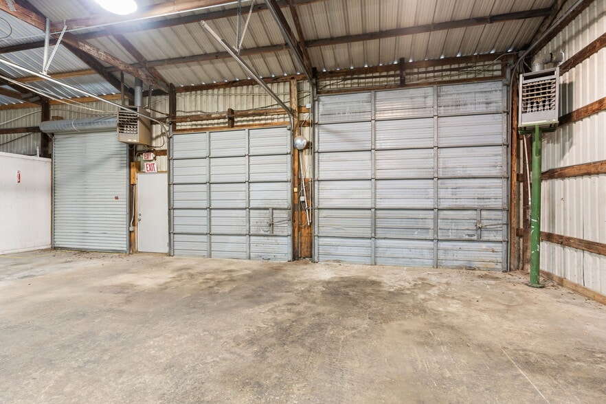 More Photos Of 2200 Sciaaca Rd, Spring Office For Sale