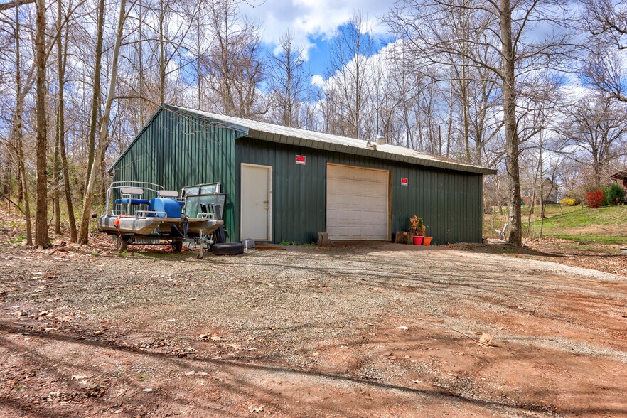 More Photos Of 27210 S Highway 125, Afton Apartments For Sale