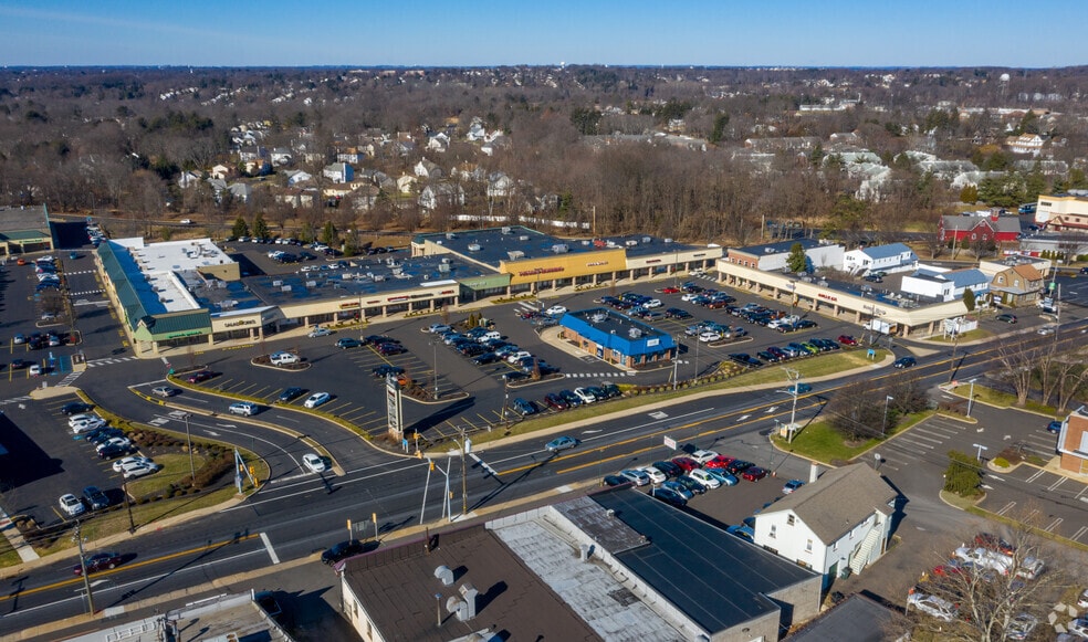 More Photos Of 466-510 2nd Street Pike, Southampton Freestanding For Lease