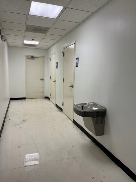 More Photos Of 2409 Mall Dr, North Charleston Freestanding For Lease