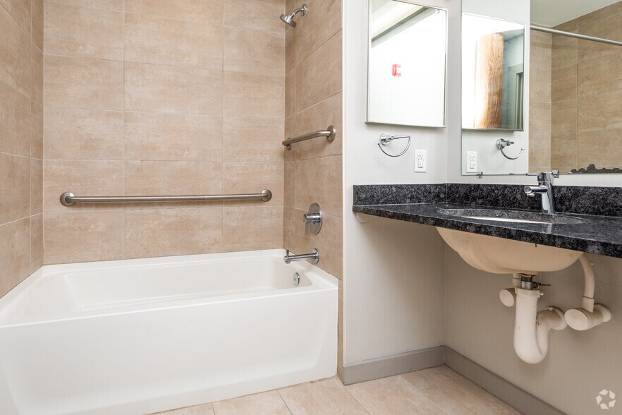 More Photos Of 3300 Clipper Mill Rd, Baltimore Apartments For Lease