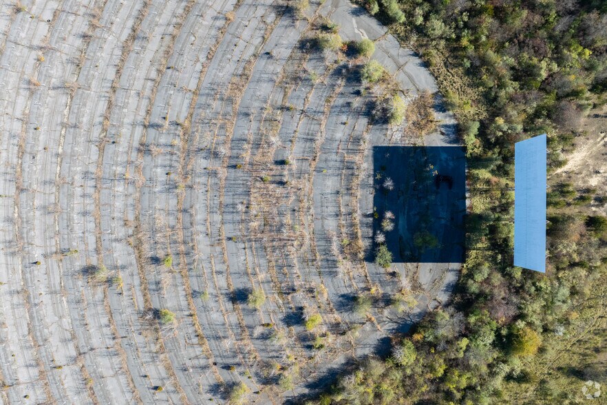 More Photos Of 6483 E Court St N, Burton Land For Sale