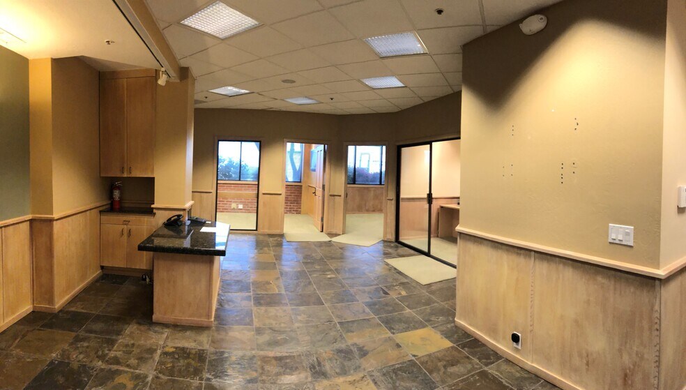 More Photos Of 2111 Livingston St, Oakland Office For Lease
