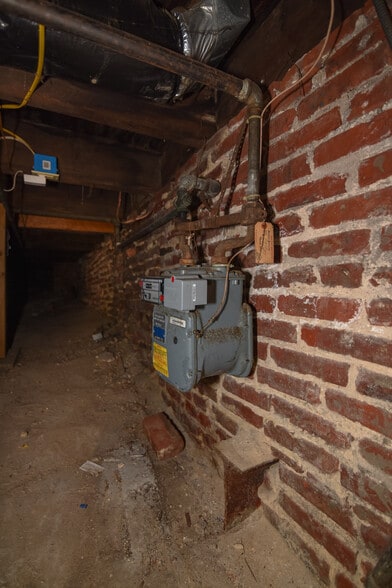 More Photos Of 3549 Chestnut Ave, Baltimore Storefront Retail Residential For Sale