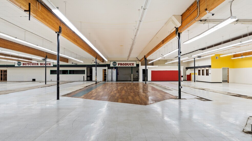 More Photos Of 905 S 2nd Ave, Walla Walla General Retail For Sale