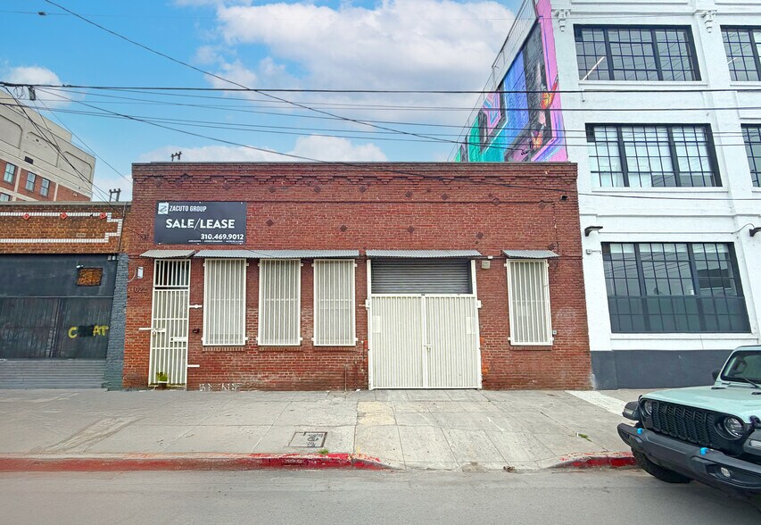 Primary Photo Of 1022 S Santa Fe Ave, Los Angeles Showroom For Lease