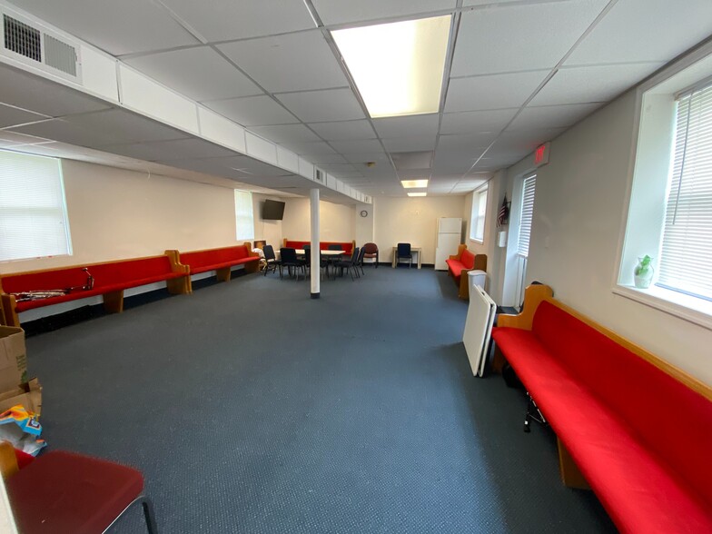 More Photos Of 416 River Rd, Quantico Office For Sale