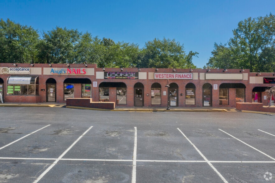 More Photos Of 3604 Macon Rd, Columbus Unknown For Lease