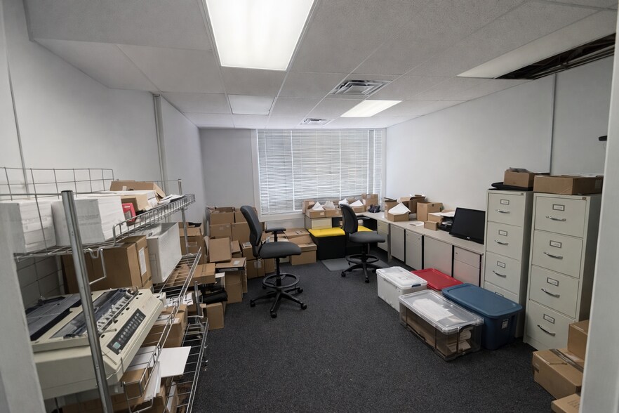 More Photos Of 702 Philadelphia Pike, Wilmington Storefront Retail Office For Lease