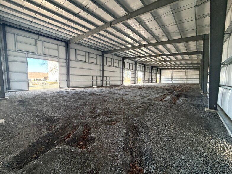 More Photos Of 420 McClurg Rd, Youngstown Warehouse For Sale
