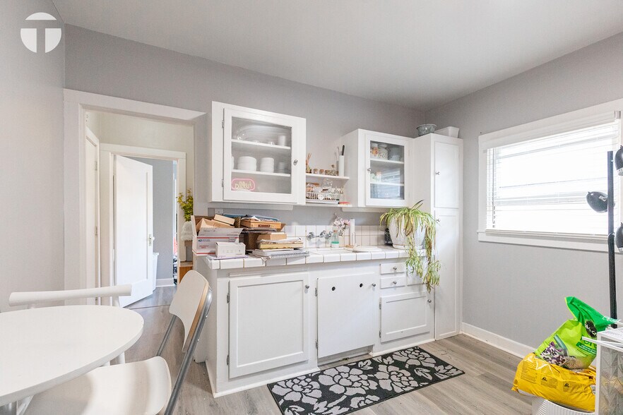 More Photos Of 1821 P St, Sacramento Apartments For Sale