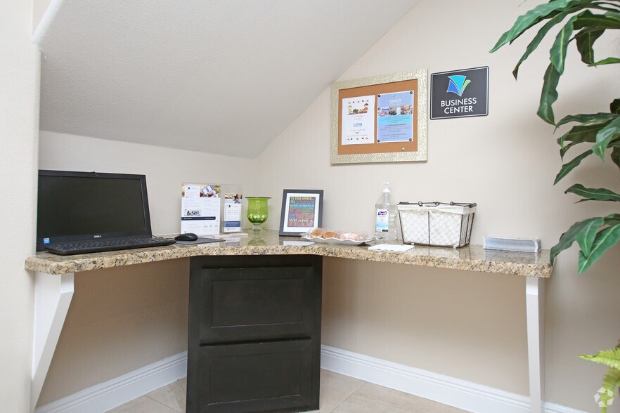 More Photos Of 801 S Allen Genoa Rd, South Houston Apartments For Sale