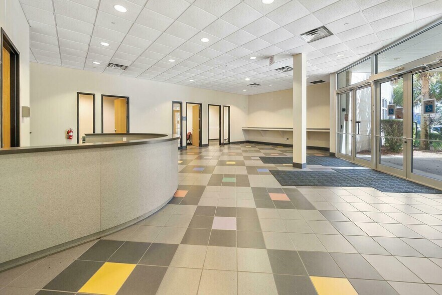 More Photos Of 200 N Richard Jackson Blvd, Panama City Beach Office For Sale