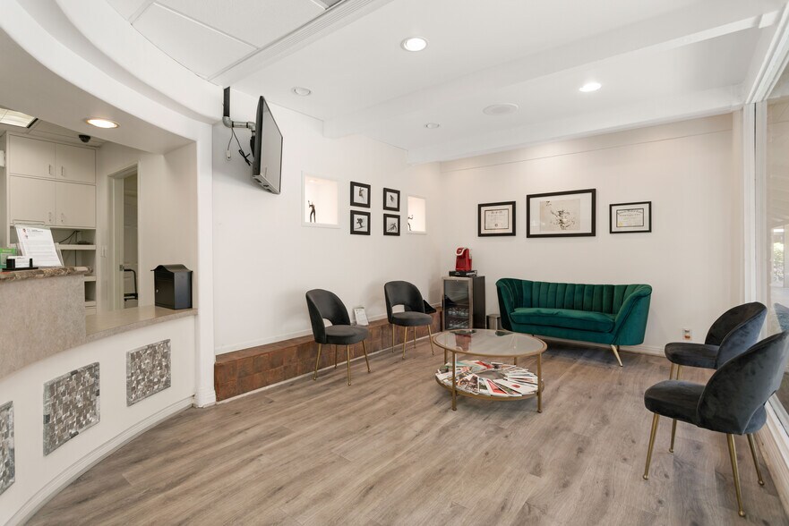 More Photos Of 13420 Newport Ave, Tustin Medical For Lease