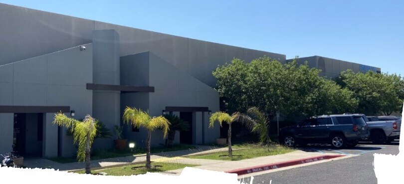 Primary Photo Of 14701 Atlanta Dr, Laredo Distribution For Lease