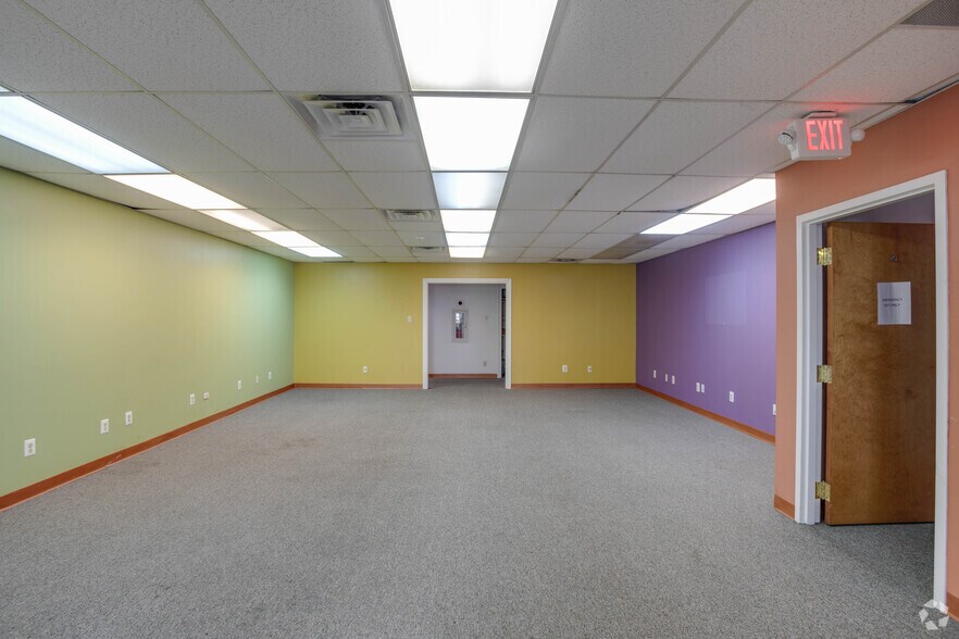 More Photos Of 825 Paoli Pike, West Chester Office For Lease