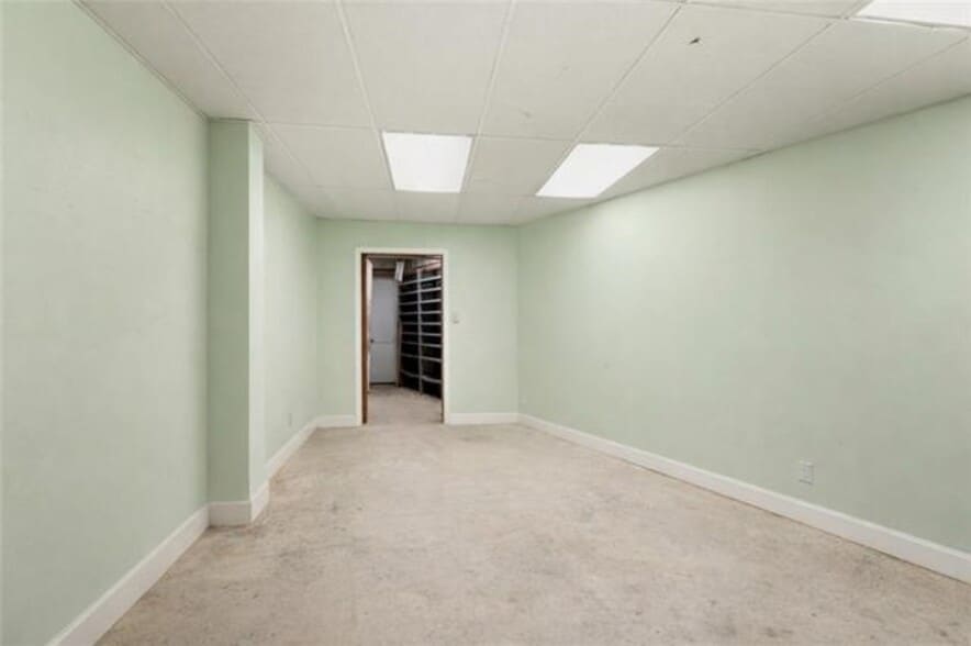 More Photos Of 4501 Zenith St, Metairie Service For Sale