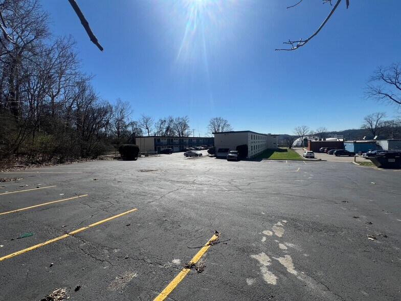 More Photos Of 3356 Central Pky, Cincinnati Land For Sale