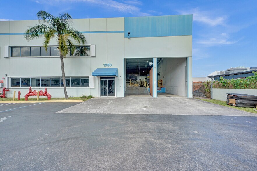More Photos Of 1630 NW 108th Ave, Miami Warehouse For Sale