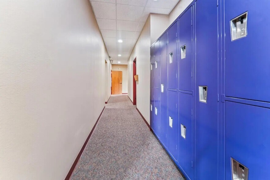 More Photos Of 180 Knights Way, Fond Du Lac Medical For Sale