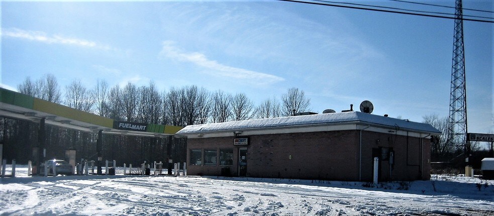 More Photos Of 5301 Seventy-six Dr, Youngstown Service Station For Sale