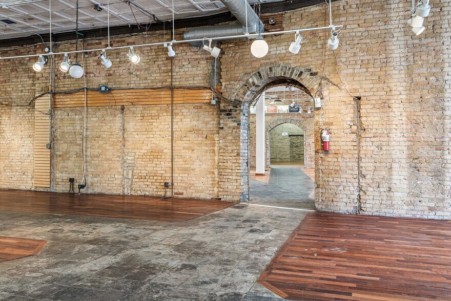 More Photos Of 309 S Cedar Ave, Minneapolis Storefront Retail Office For Sale