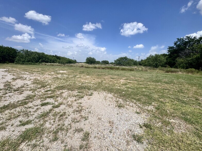 More Photos Of 5029 Old Jacksboro Hwy, Wichita Falls Specialty For Lease