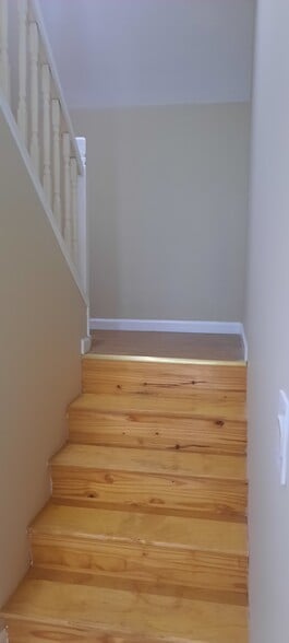 More Photos Of 6615 Dorothy Ln, Jonesboro Office Residential For Lease