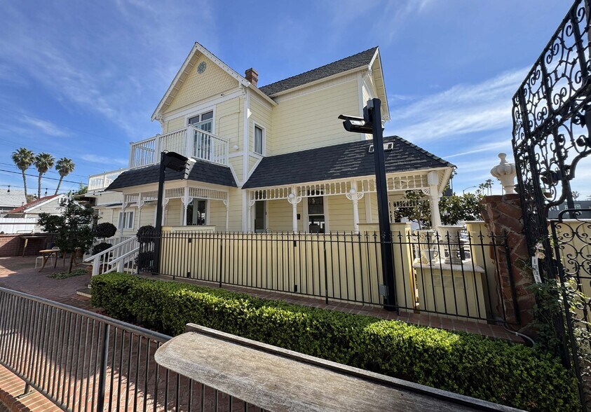 More Photos Of , Oceanside General Retail For Sale