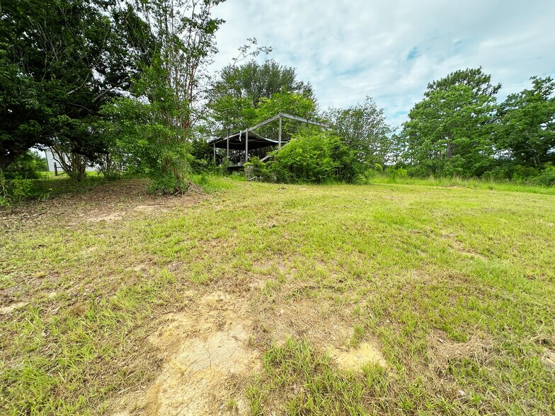 More Photos Of 391 Dumas Bailey Rd, Picayune Flex For Sale