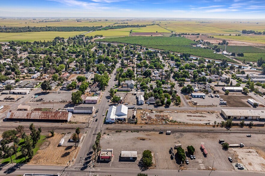 More Photos Of 128 S Colusa St, Willows Specialty For Lease