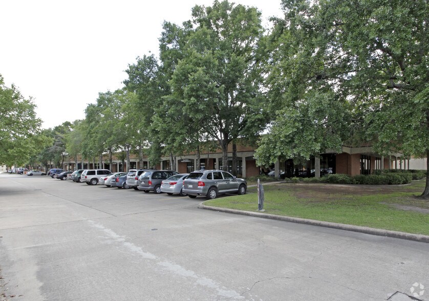 More Photos Of 10801 Hammerly Blvd, Houston Unknown For Lease