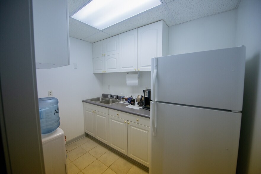 More Photos Of 6 Morgan, Valparaiso Office For Lease