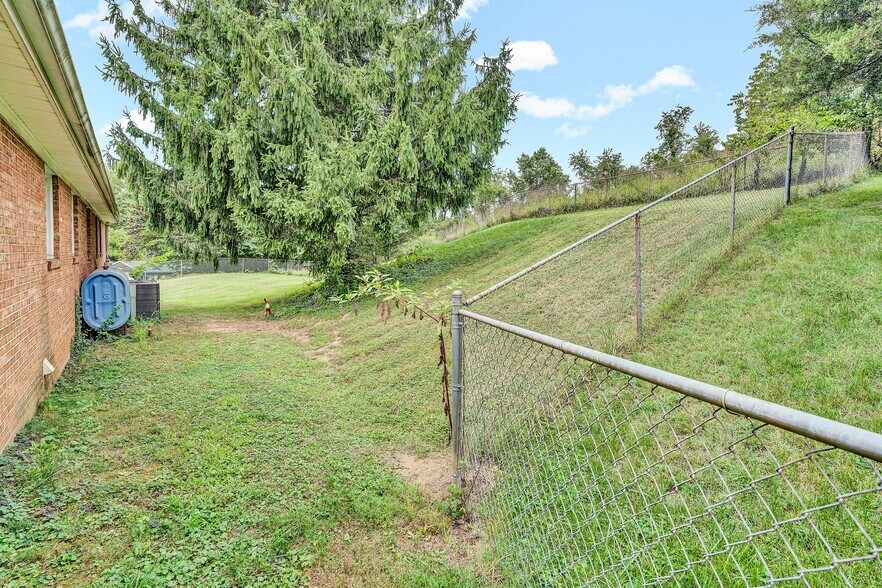 More Photos Of 2925-2941 Leslie Ln, Roanoke Land For Sale