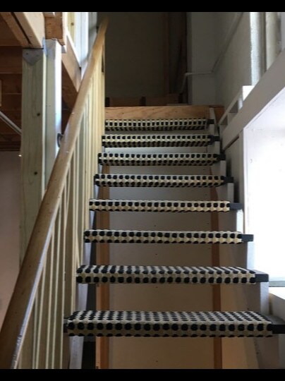 More Photos Of 649 Childs St, Wheaton Warehouse For Lease