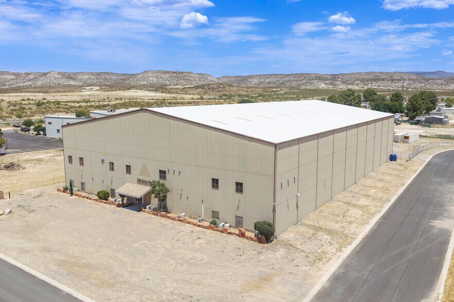 More Photos Of 1581 Boyles Way, Camp Verde Manufacturing For Sale