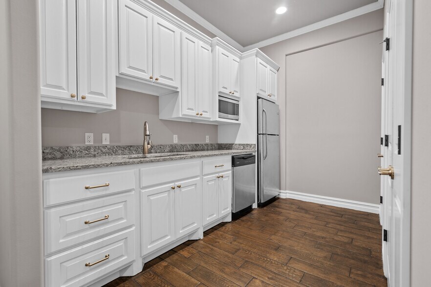 More Photos Of 6281 E 120th Ct, Tulsa Medical For Lease
