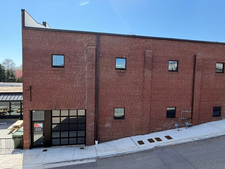 Primary Photo Of 201 S Court Street, Maryville General Retail For Lease