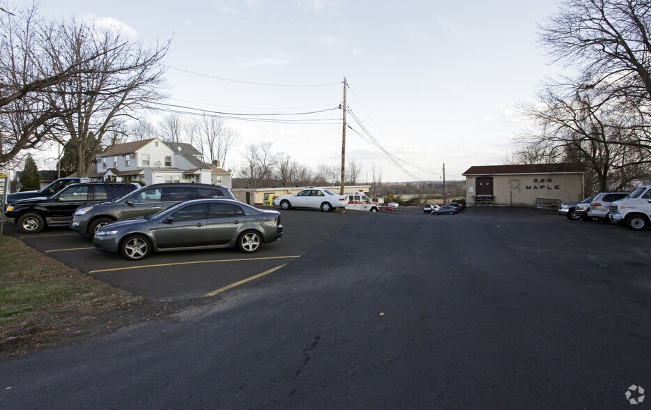 More Photos Of 328 Maple Ave, Horsham Township Office Residential For Lease