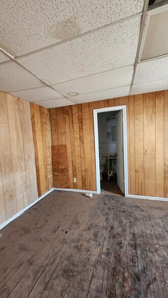 More Photos Of 406 Lfd Dr, Littlefield Apartments For Sale