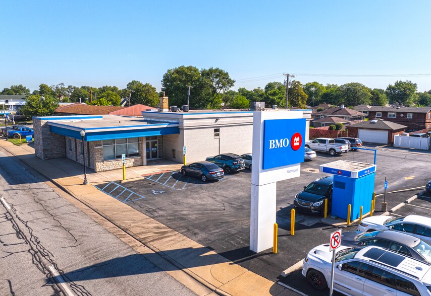 Primary Photo Of 7227 Calumet Ave, Hammond Bank For Sale